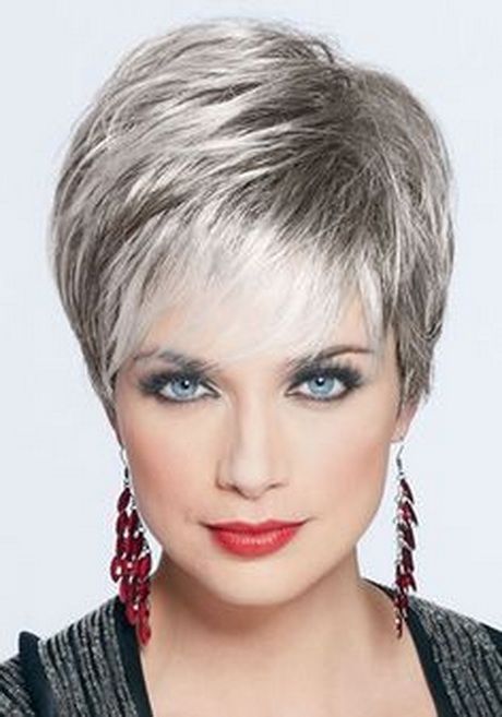 Short haircuts for older women: