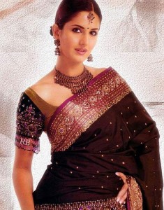Best Hairstyles To Try With Traditional Outfits