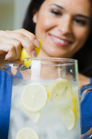 Lemon Juice treats water sediments
