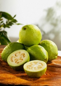 guava prevents halitosis