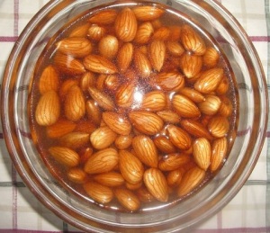 soaked almonds benefits uses