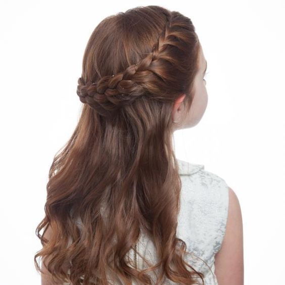 Best and Super Cute Flower Girl Hairstyles You Can Try - Stylish Walks