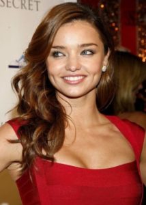 Miranda Kerr Side Swept Waves Hairstyle