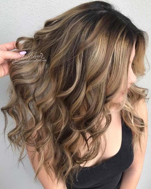 Caramel highlights hairstyle